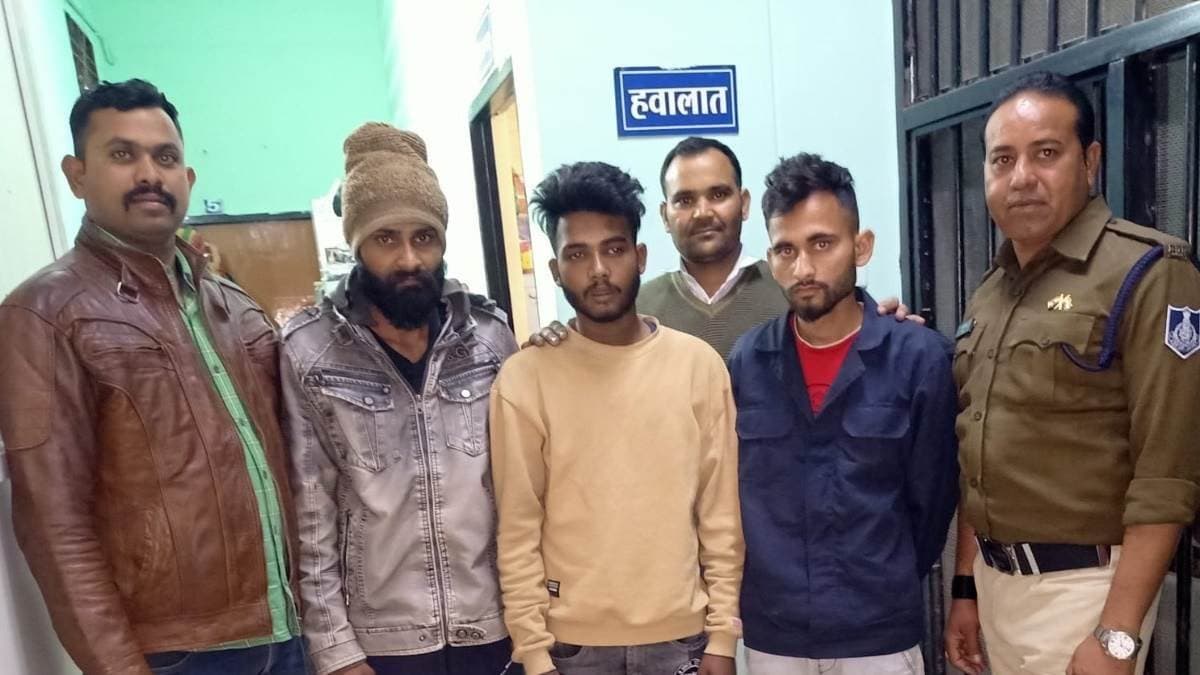 NewsMP@ पांच मैकेनिक गिरफ्तार ,स्पोर्ट्स बाइक की चोरी