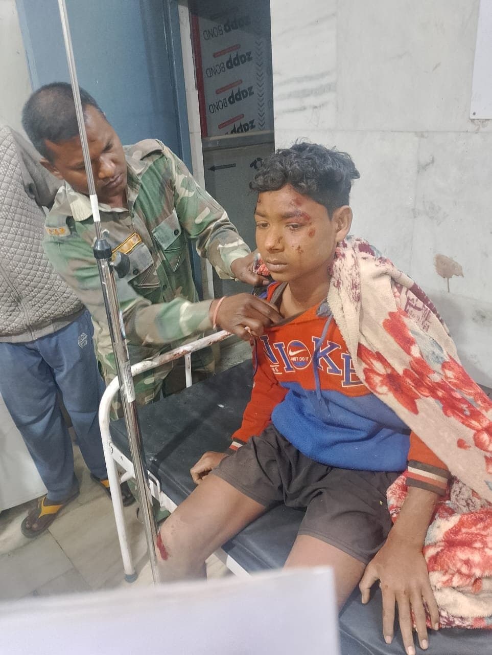 हाईवे पेट्रोलिंग से मिल रहा घायलो को त्वरित उपचार ।हाइवे पेट्रोलिंग कर रहा घायलो की. मदद , दे रहे घायलों को जीवनदान ।