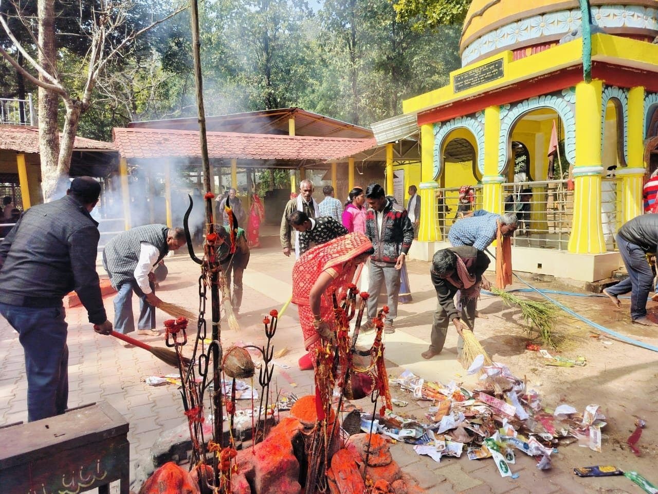 रामलला प्राण प्रतिष्ठा रामोत्सव जिले में 22 जनवरी को आयोजित होंगे भव्य भक्तिमय सांस्कृतिक कार्यक्रम ज़िला स्तरीय कार्यक्रम हनुमान मंदिर में होगा आयोजित दर्शनीय एवं धार्मिक स्थलों पर मनाया जा रहा स्वच्छता सेवा श्रमदान सप्ताह