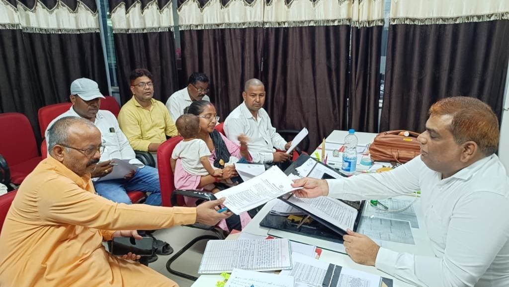 नगरपालिका एवं त्रिस्तरीय चुनाव के संबंध में राजनैतिक दलों की बैठक सम्पन्न