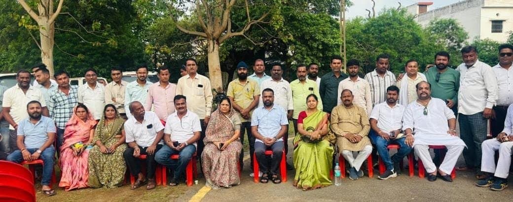 ब्लॉक कांग्रेस कमिटी खरोरा ने लिया संगठनात्मक सृजन बैठक!*
