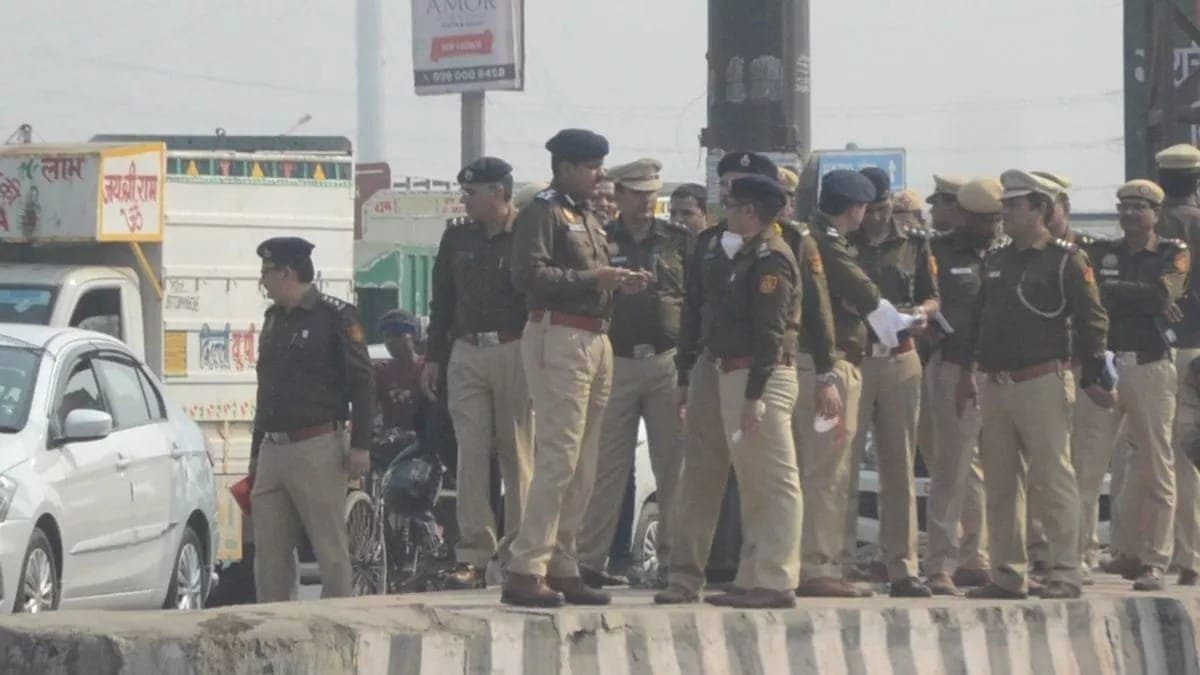 किसानों के दिल्ली कूच को लेकर सिंघु बॉर्डर पर बढ़ी चौकसी, रोकने के लिए तैनात रहेंगे तीन हजार जवान