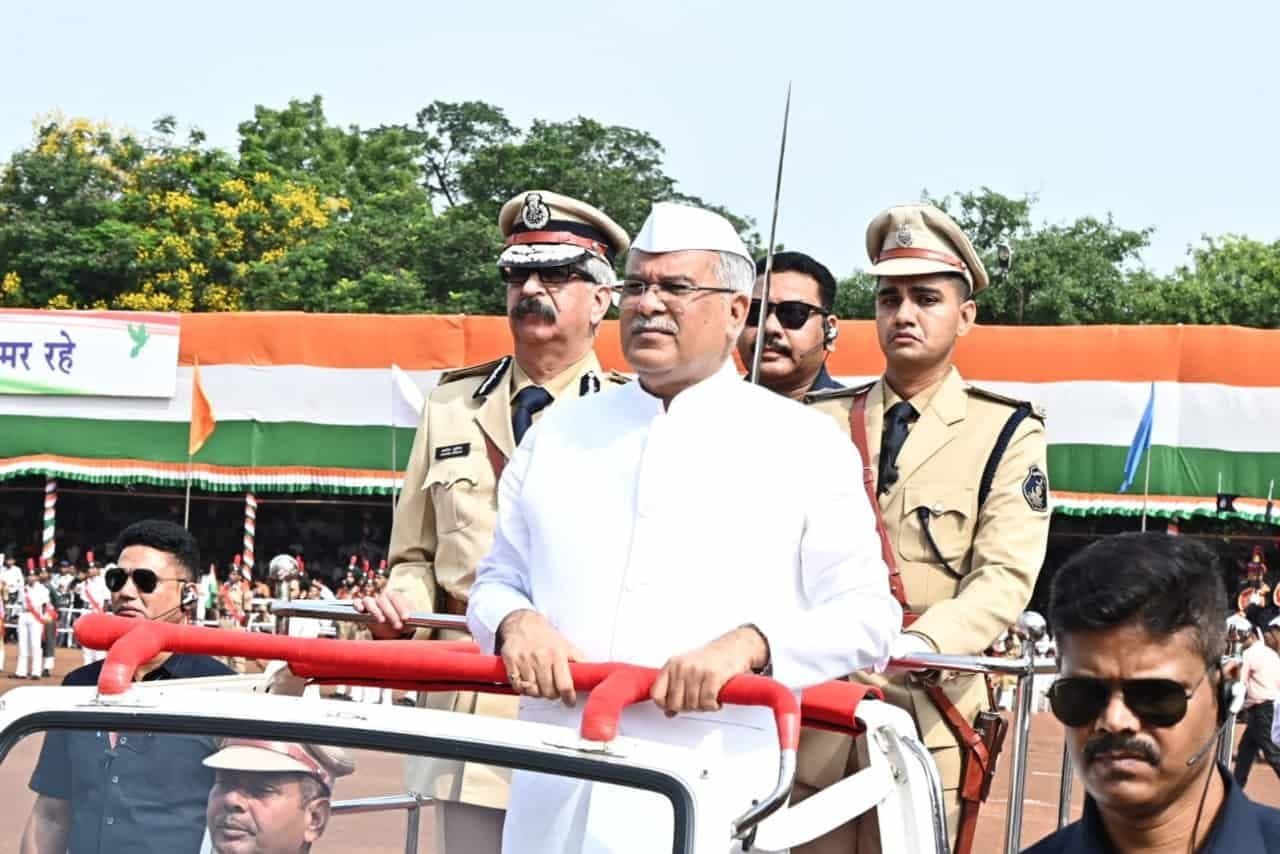 CGNews : स्वतंत्रता दिवस पर CM भूपेश बघेल ने की 15 बड़ी घोषणाएं, छात्रों को मिलेगी फ्री बस सुविधा पड़े पूरी खबर