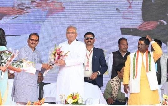 BALRAMPUR@ मुख्यमंत्री बघेल ने किया तीन दिवसीय तातापानी महोत्सव का शुभारंभ ,जिले को मिली 976 करोड़ 47 लाख के 1707 विकास कार्यों की सौगात