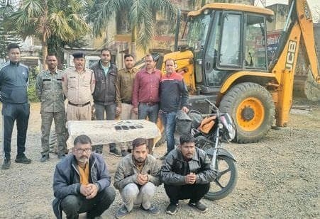 AmbikapurNews@ किसान से 6 लाख रुपए की ठगी करने वाले 3 गिरफ्तार