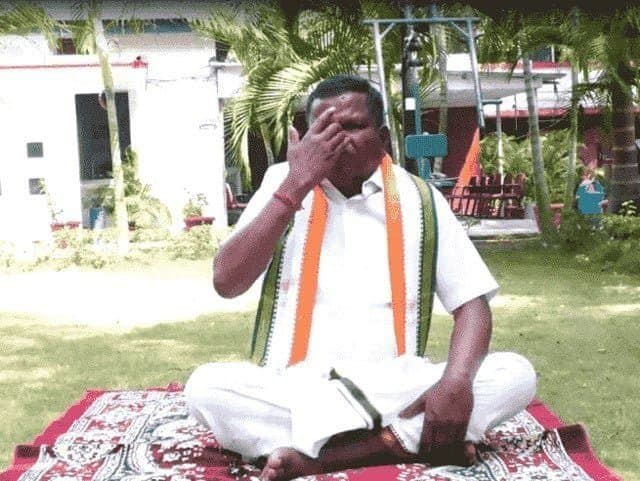रायपुर : उद्योग मंत्री श्री कवासी लखमा ने अंतर्राष्ट्रीय योग दिवस किया योगाभ्यास