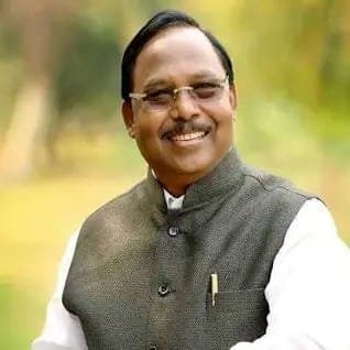 कृषि मंत्री श्री रामविचार नेताम ध्वजारोहण कर लेंगे परेड की सलामी