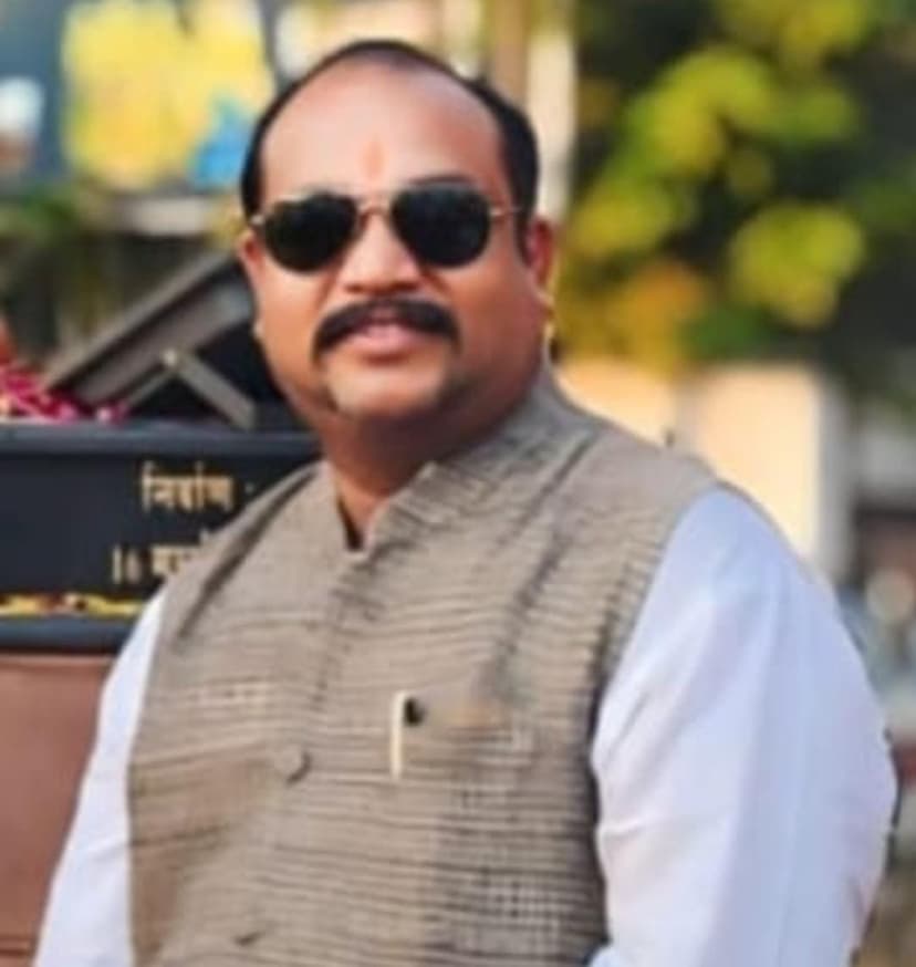 सौरभ विश्वनाथ मिश्र ने की रायपुर ग्रामीण जिला अध्यक्ष पद के लिए दावेदारी....*<br>================
