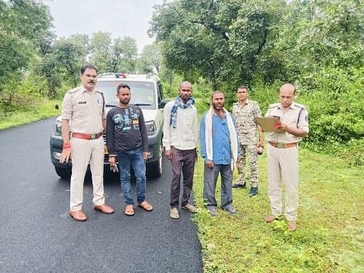 Balrampur News : गौ हत्या के तीन आरोपी गिरफ्तार, दो फरार