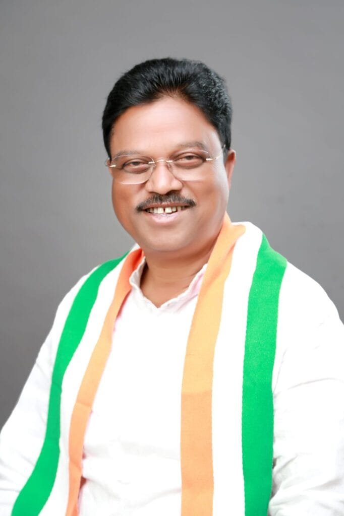 विधायक व संसदीय सचिव श्री पारसनाथ राजवाड़े के निरंतर सार्थक प्रयासों से क्षेत्र का हो रहा विकास