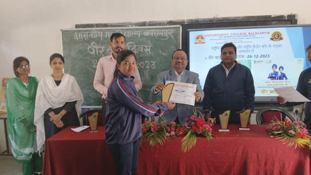 China, Russia Talk of Bolstering Security Cooperation in Lavrov Visit