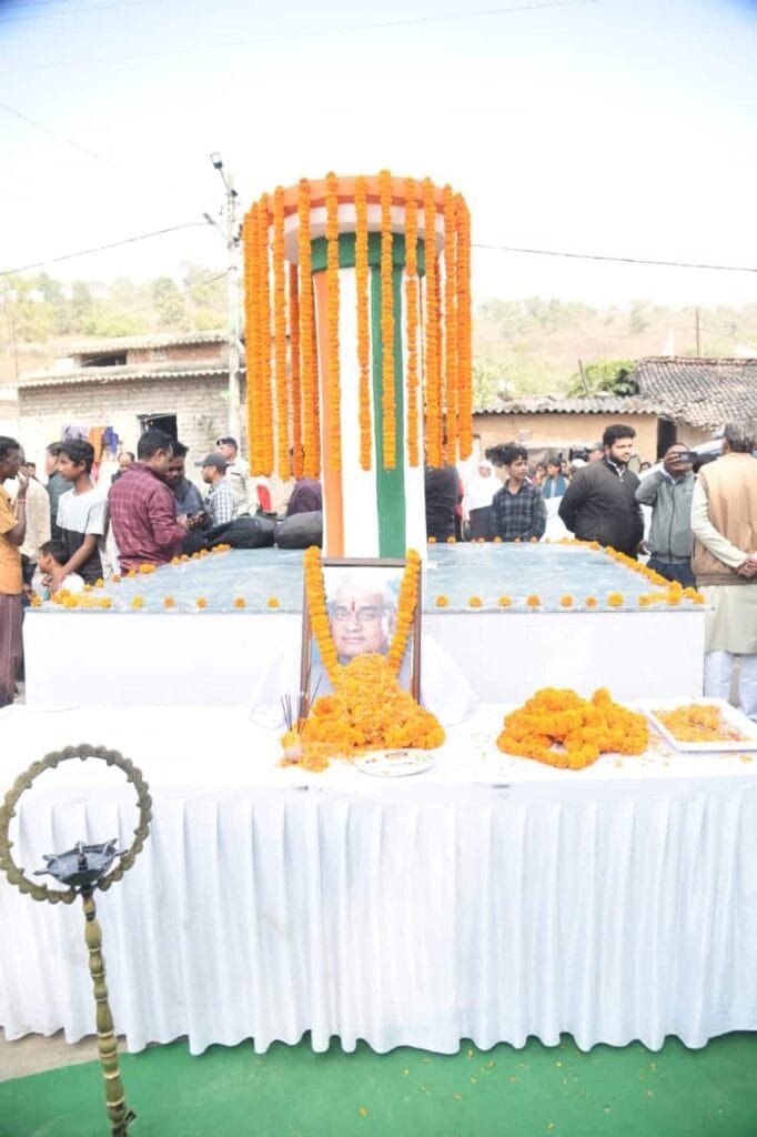 100 Women Race in Hamilton to Win Back a World Record for 1-Mile Relay