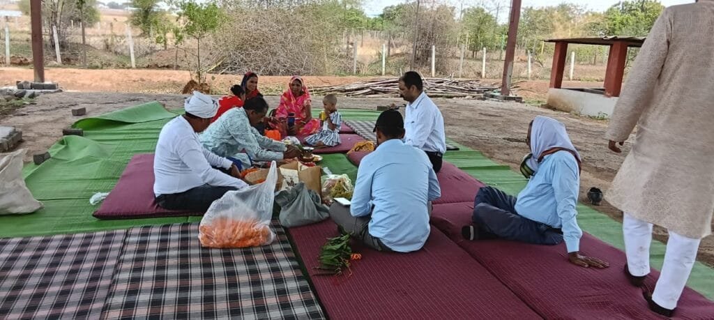 बाबा वैद्यनाथ इस्पात प्राइवेट लिमिटेड गैतरा द्वारा ग्राम पंचायत ताराशिव के गौठान को गोद लिया ,गौ सेवा का लिया संकल्प